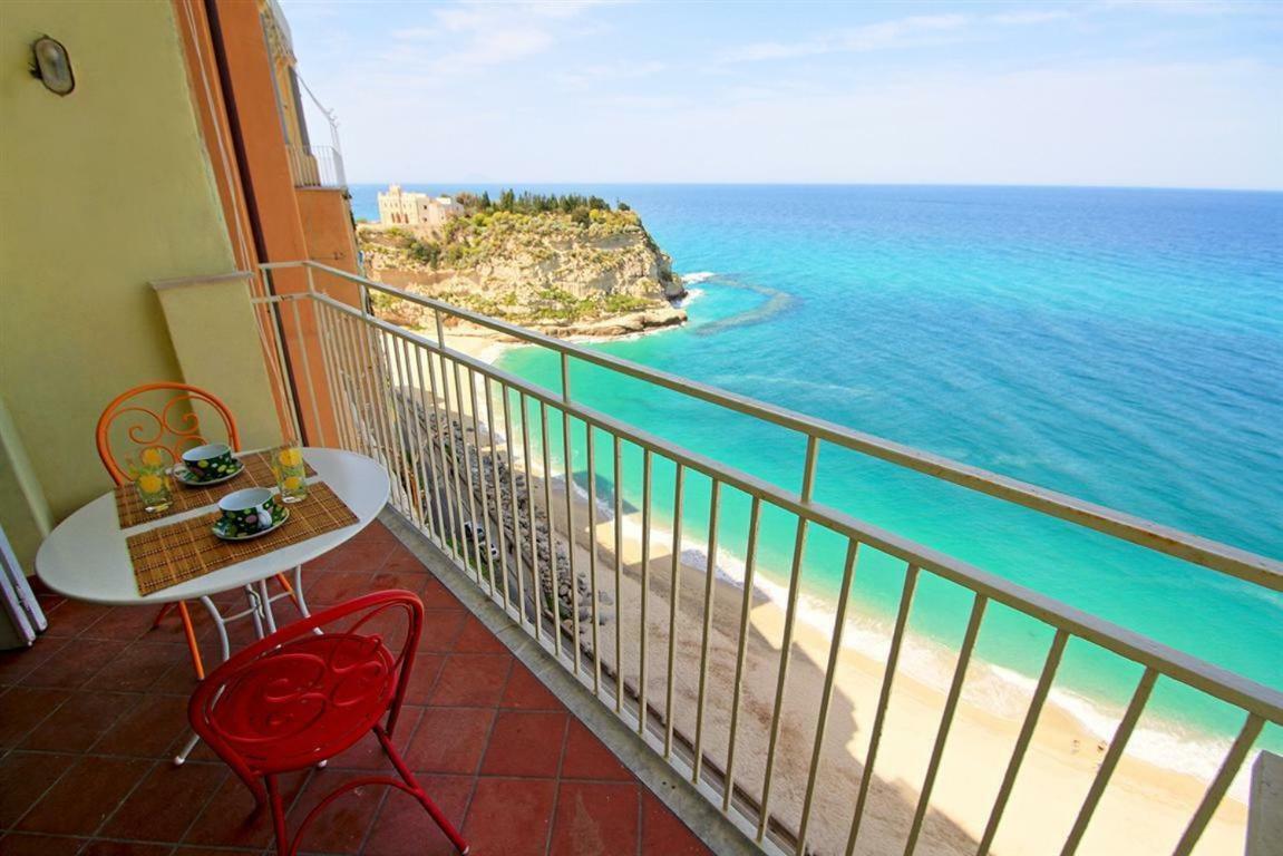 Isola Bella Sea-View Apartment Tropea Ngoại thất bức ảnh