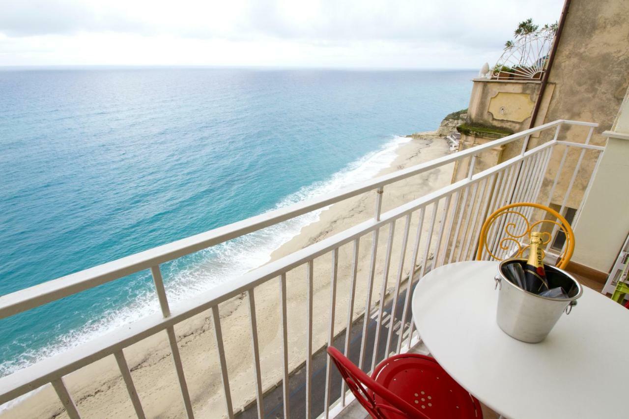 Isola Bella Sea-View Apartment Tropea Ngoại thất bức ảnh